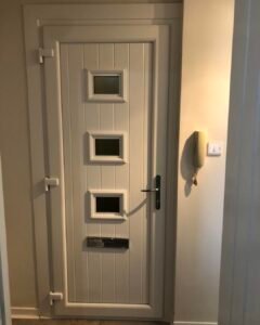 white upvc door glasgow